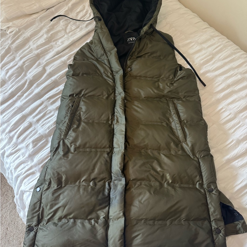 Zara Olive Green Puffer Vest with Hood